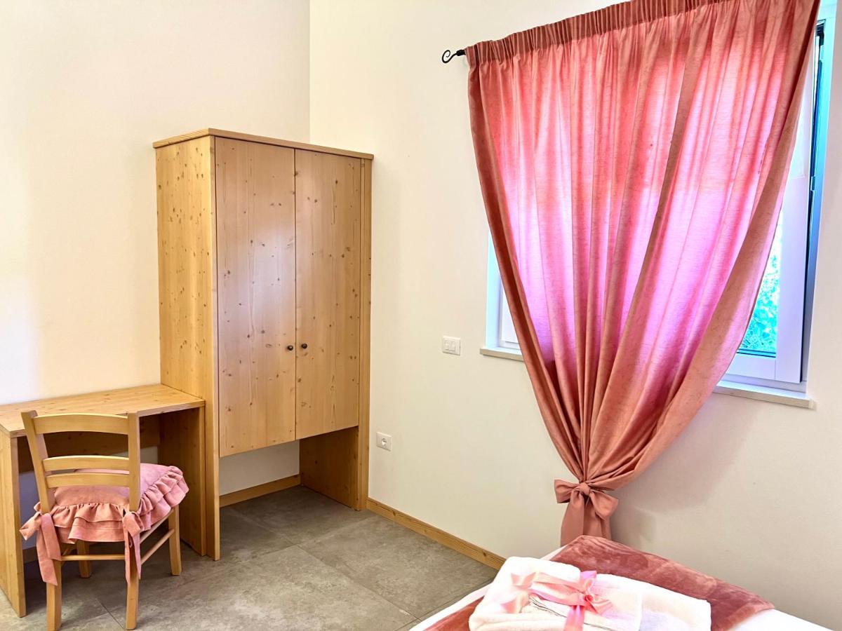 Cavedine La Finestra Sul Giardino - B&B מראה חיצוני תמונה