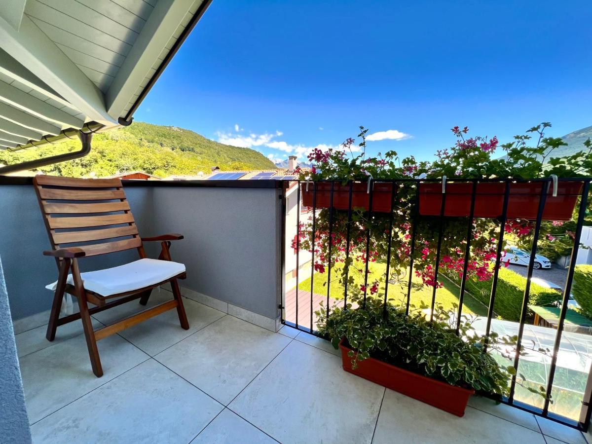 Cavedine La Finestra Sul Giardino - B&B מראה חיצוני תמונה