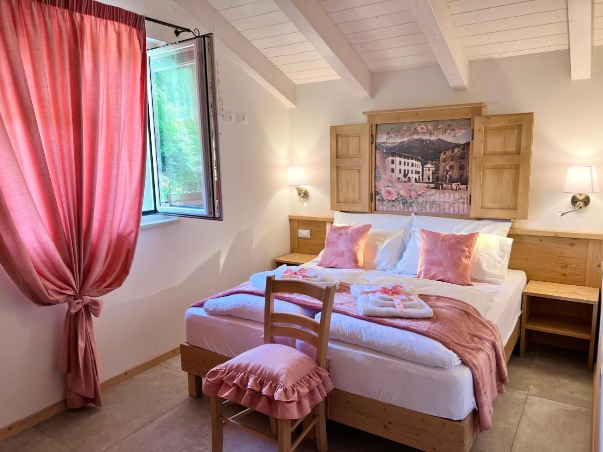 Cavedine La Finestra Sul Giardino - B&B מראה חיצוני תמונה