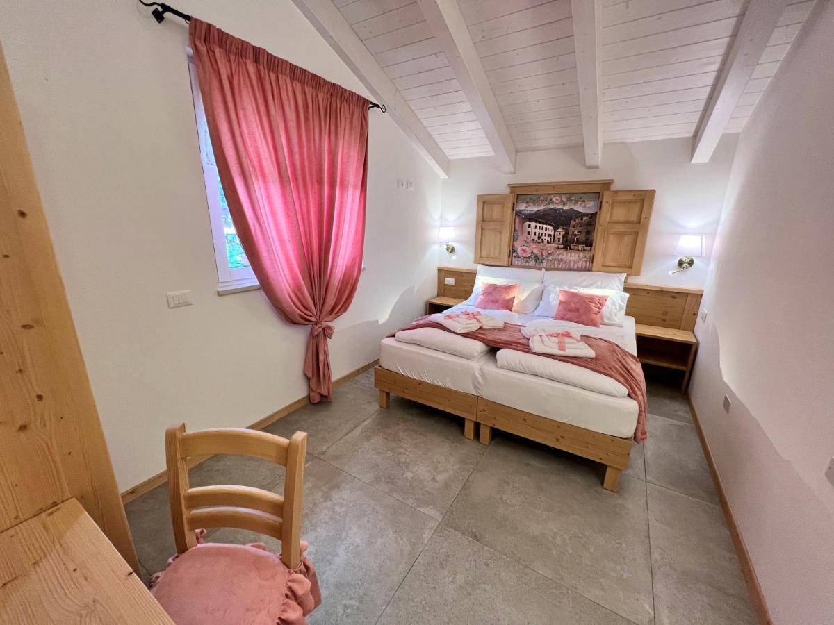 Cavedine La Finestra Sul Giardino - B&B מראה חיצוני תמונה